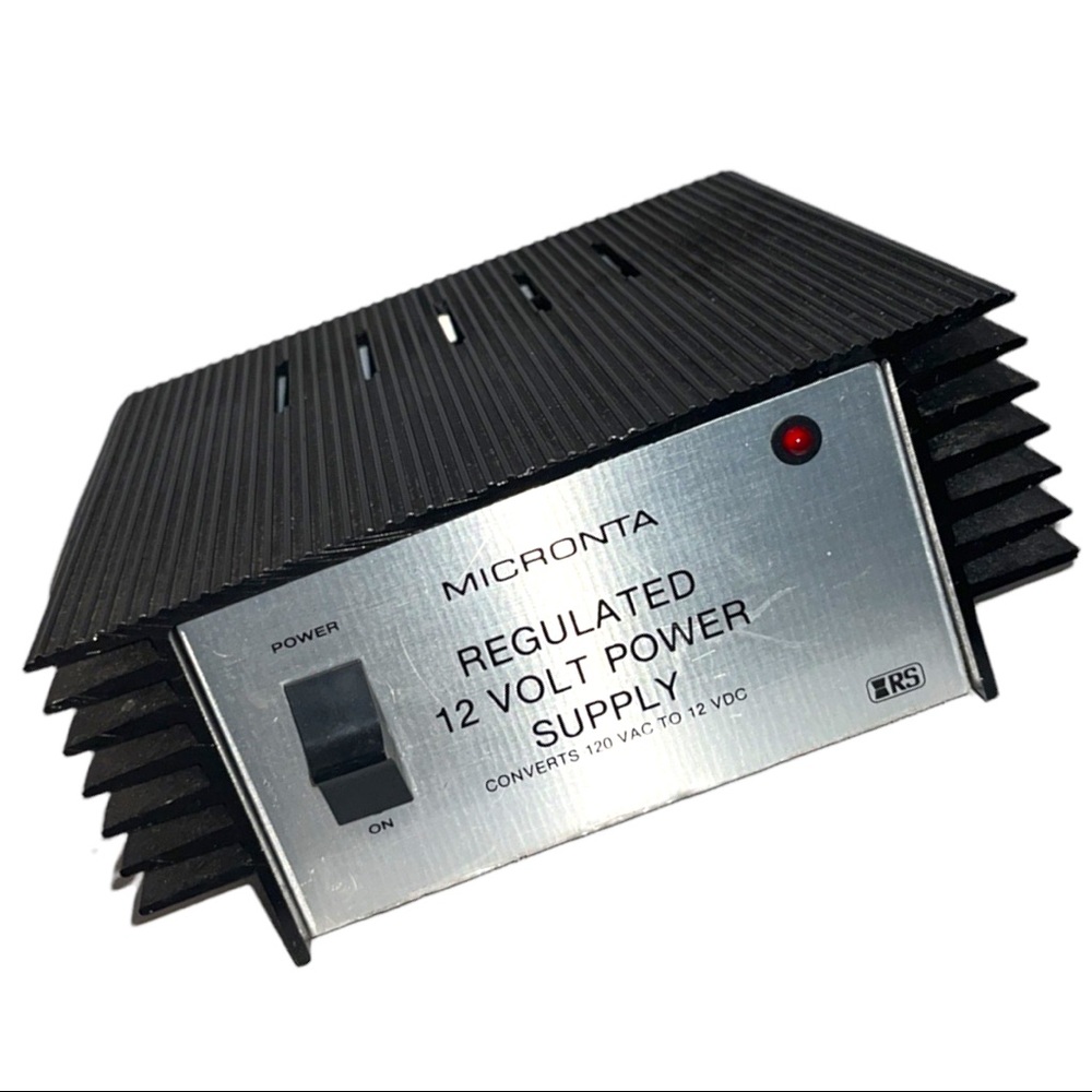 Micronta Regulated 12 Volt Power Supply No. 22-120A Converts 120 VAC 60W